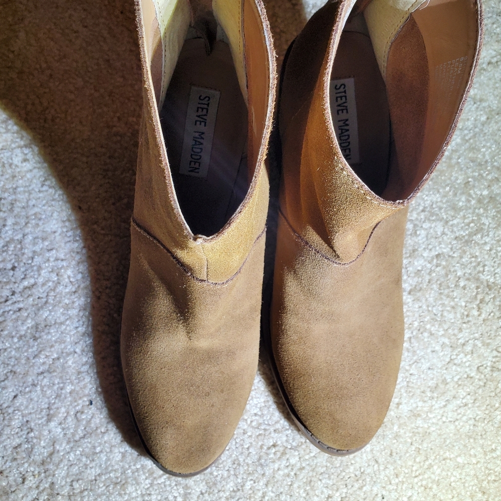Steve Madden/ Suede Leather Booties - Picture 4 of 6